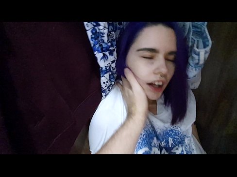 ❤️ Leidsin oma õe kapist ja aitasin tal cumida ️❌ Pornovideo at porn et.porno-negrov.ru ☑